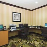 Comfort Suites 